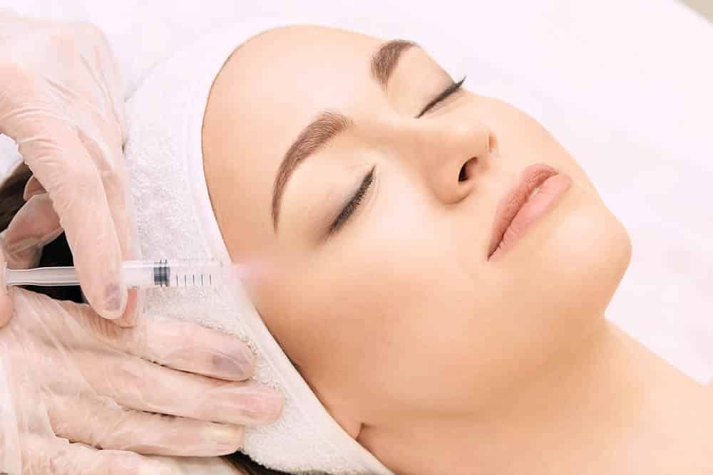 ボリフトを注入しているところ