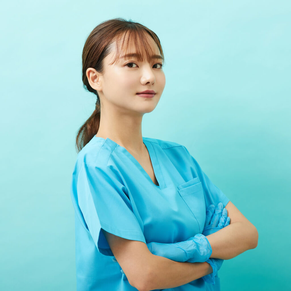 円戸望医師が信頼される3つの理由を説明している看護師